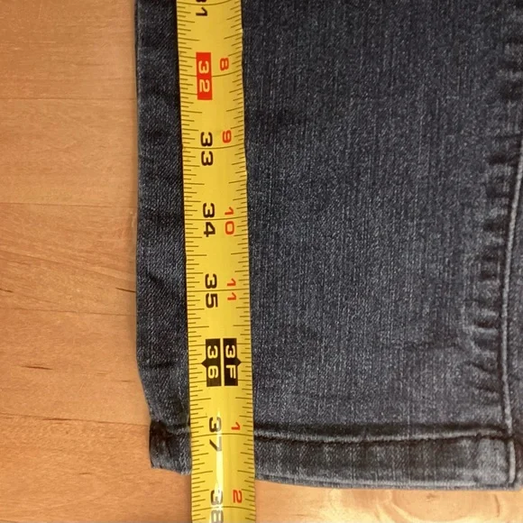 Democracy "Ab"solution Cuffed Indigo Ankle jeans - Picture 14 of 16